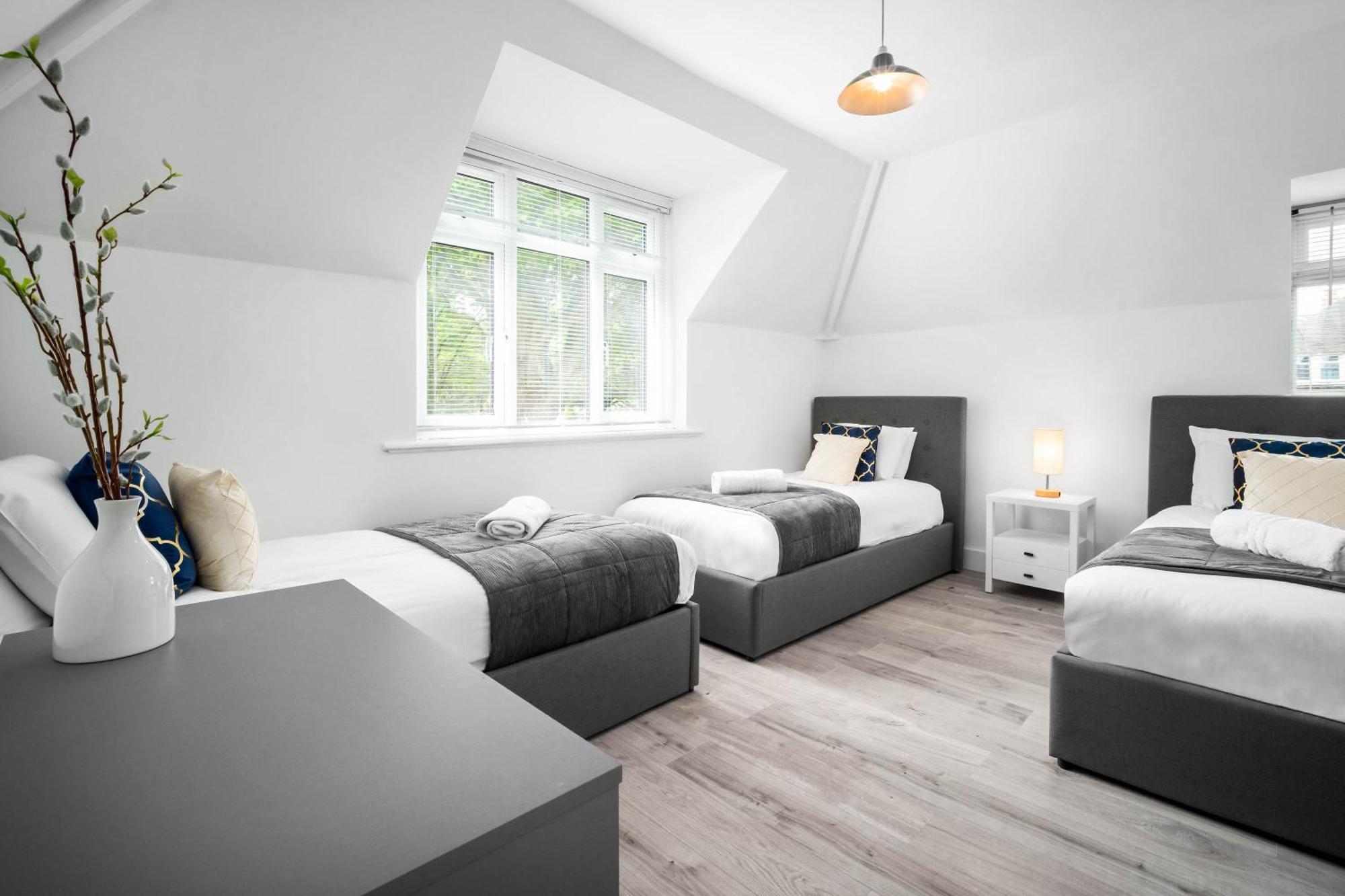 Three Bedroom House - Parking & Garden - Netflix - Wifi - Great Location - 215R Birmingham Exteriér fotografie